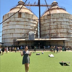 Meet your Posher, Jennifer